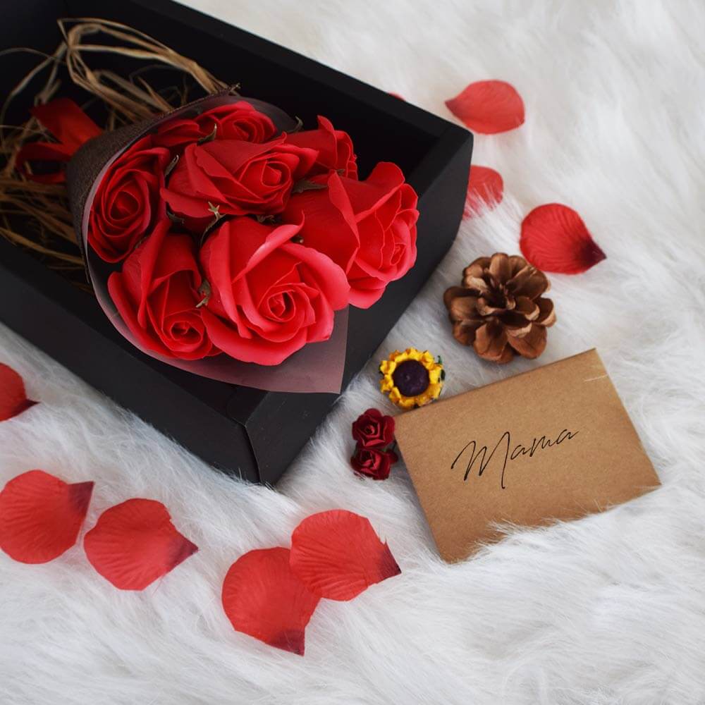 Κουτί Με Τριαντάφυλλα Από Σαπούνι