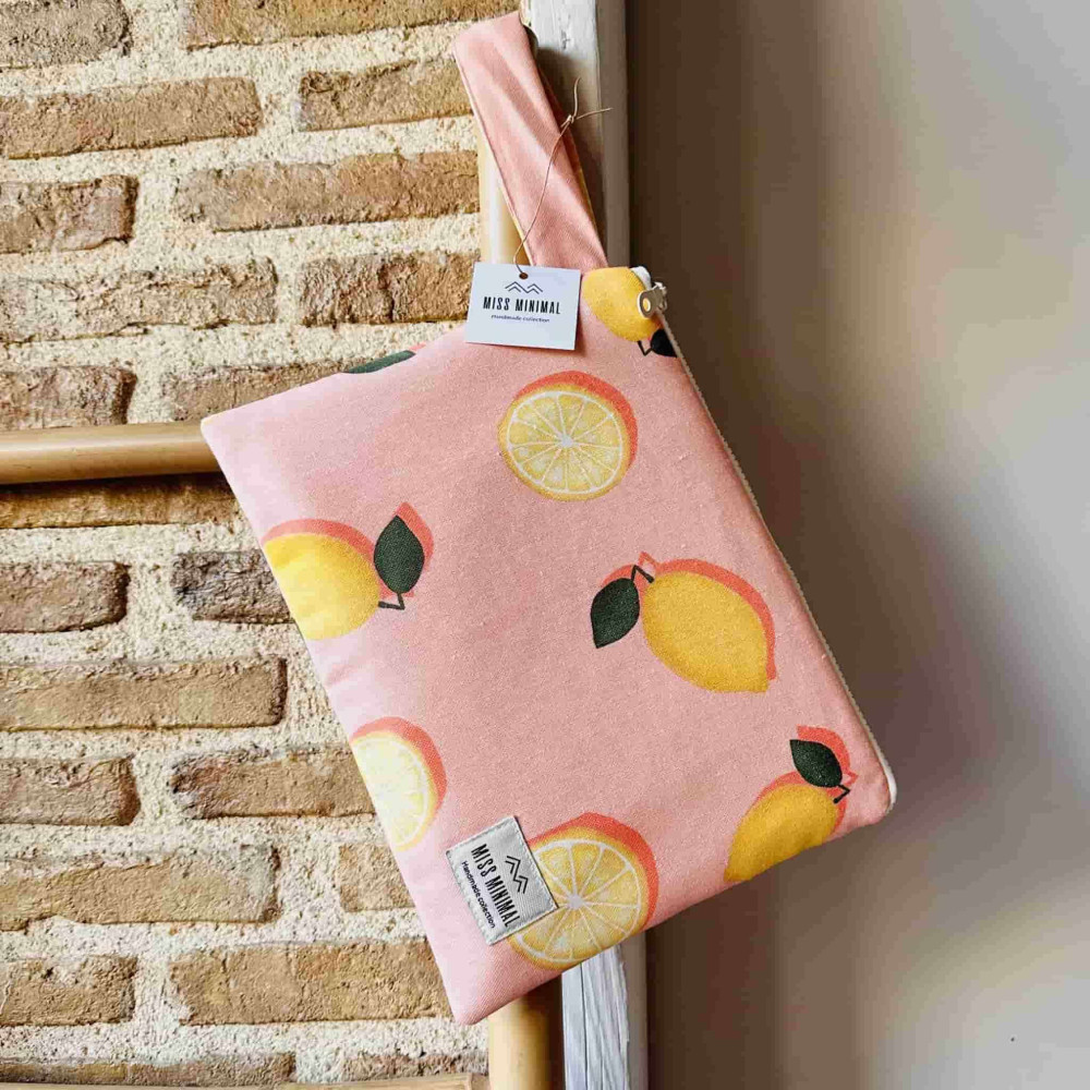 Miss Minimal Τσάντα Χειρός Pink Lemons (26 x 20 cm)