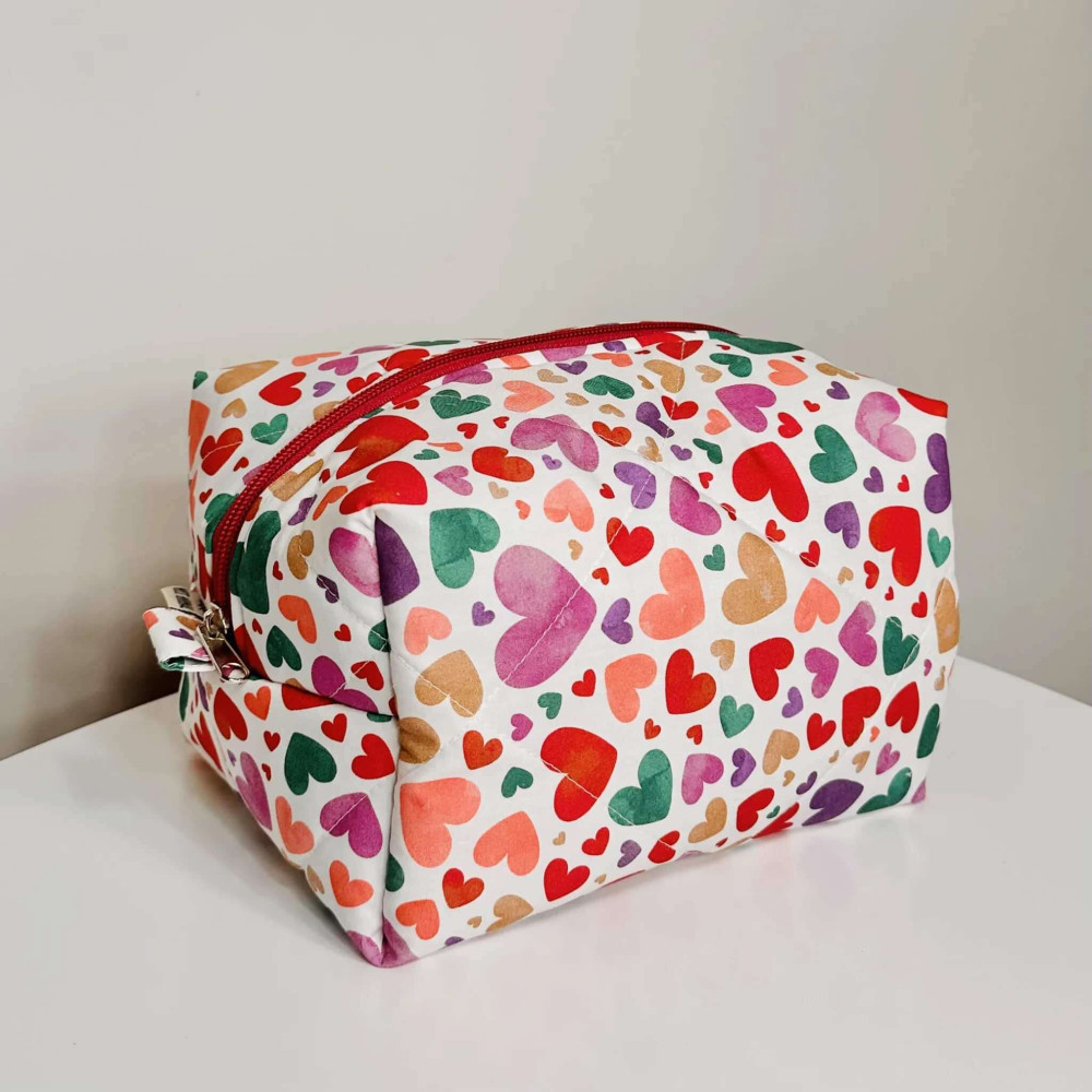 Miss Minimal Zipper Box Νεσεσέρ Colourful Hearts (22 x 13 x 23 cm)