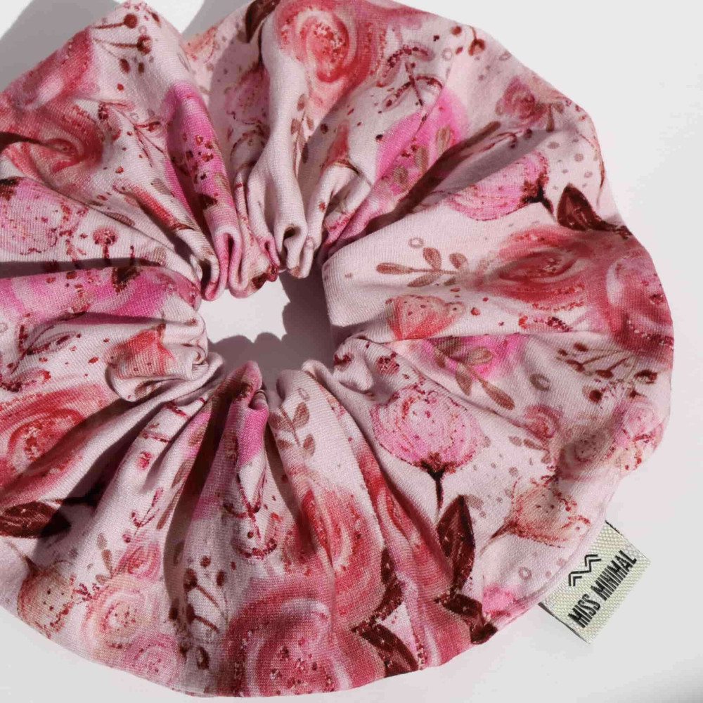 Miss Minimal Schrunchie Rose