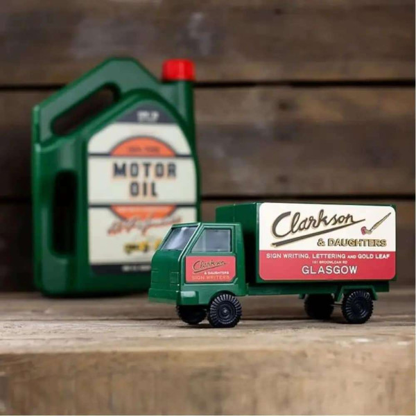 Kikkerland Truck Tool Box Εργαλειοθήκη