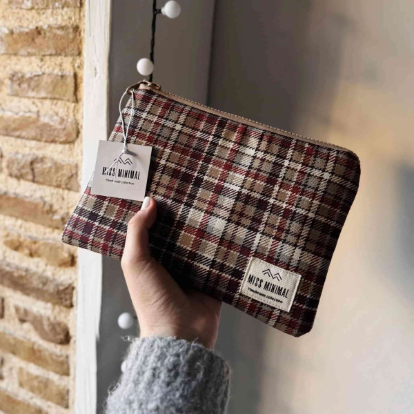 Miss Minimal Mini Pouch Scotland (22 x 16 cm)