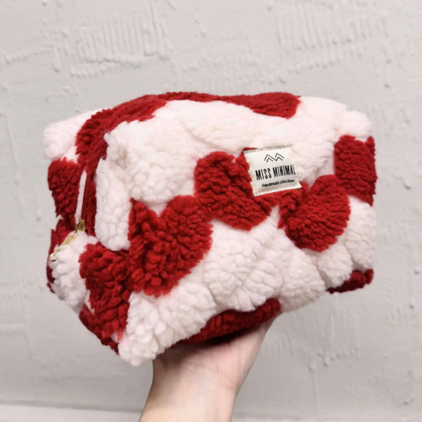 Miss Minimal Zipper Box Νεσεσέρ Fluffy Hearts (22 x 13 x 14 cm)