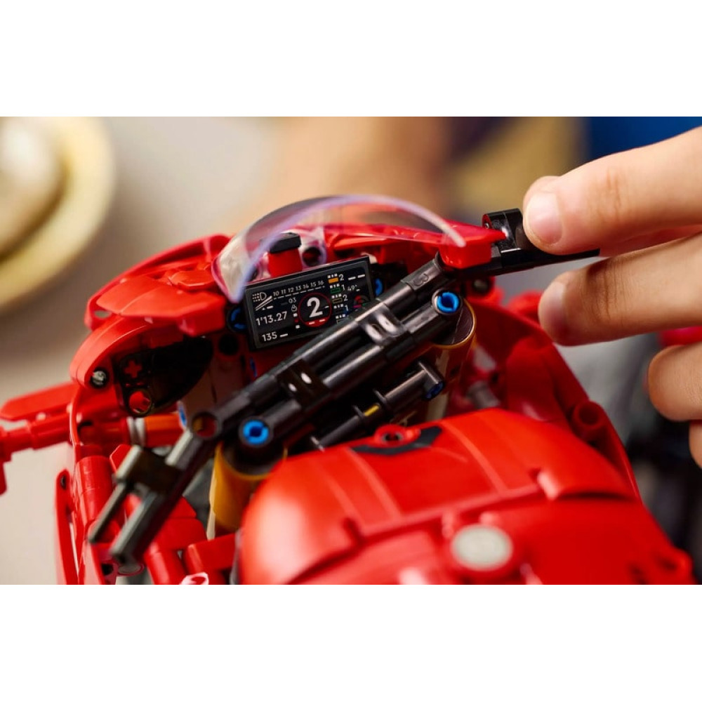 LEGO Technic Ducati Panigale V4 S Motorcycle (42202)