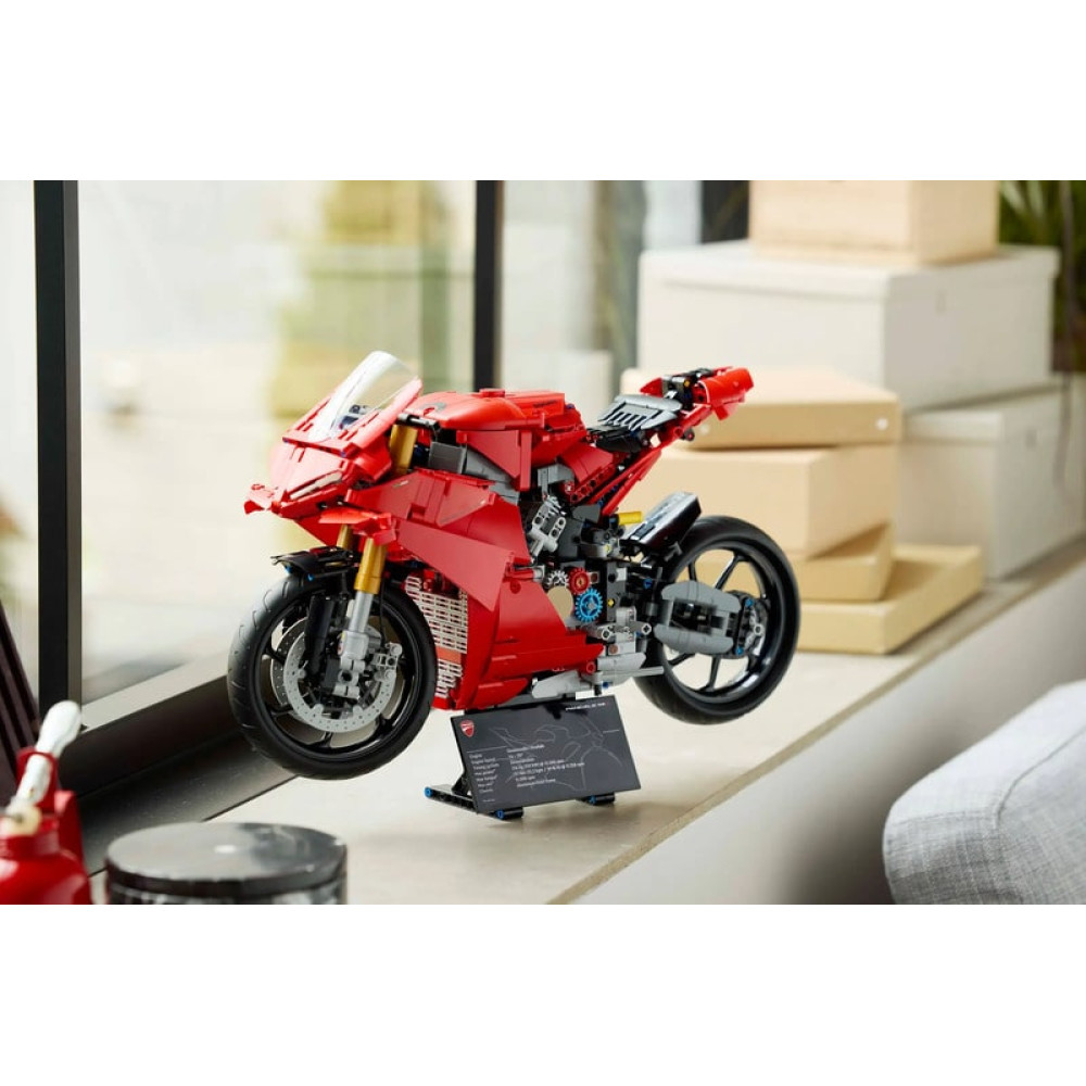 LEGO Technic Ducati Panigale V4 S Motorcycle (42202)