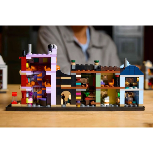 LEGO Harry Potter Diagon Alley Wizarding Shops (76444)