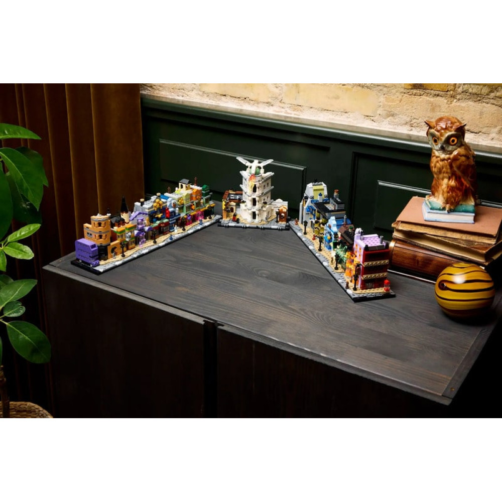 LEGO Harry Potter Diagon Alley Wizarding Shops (76444)