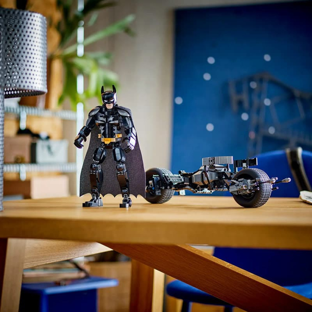 LEGO Super Heroes Batman Construction Figure & The Bat-Pod Bike (76273)
