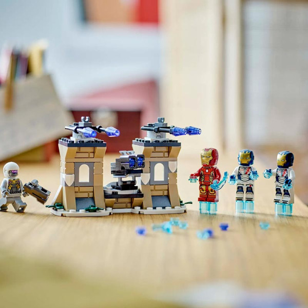 LEGO Marvel Iron Man & Iron Legion VS. Hydra Soldier (76288)