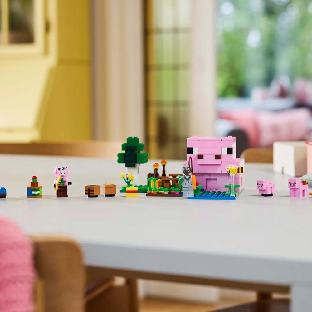 LEGO Minecraft The Baby Pig House (21268)