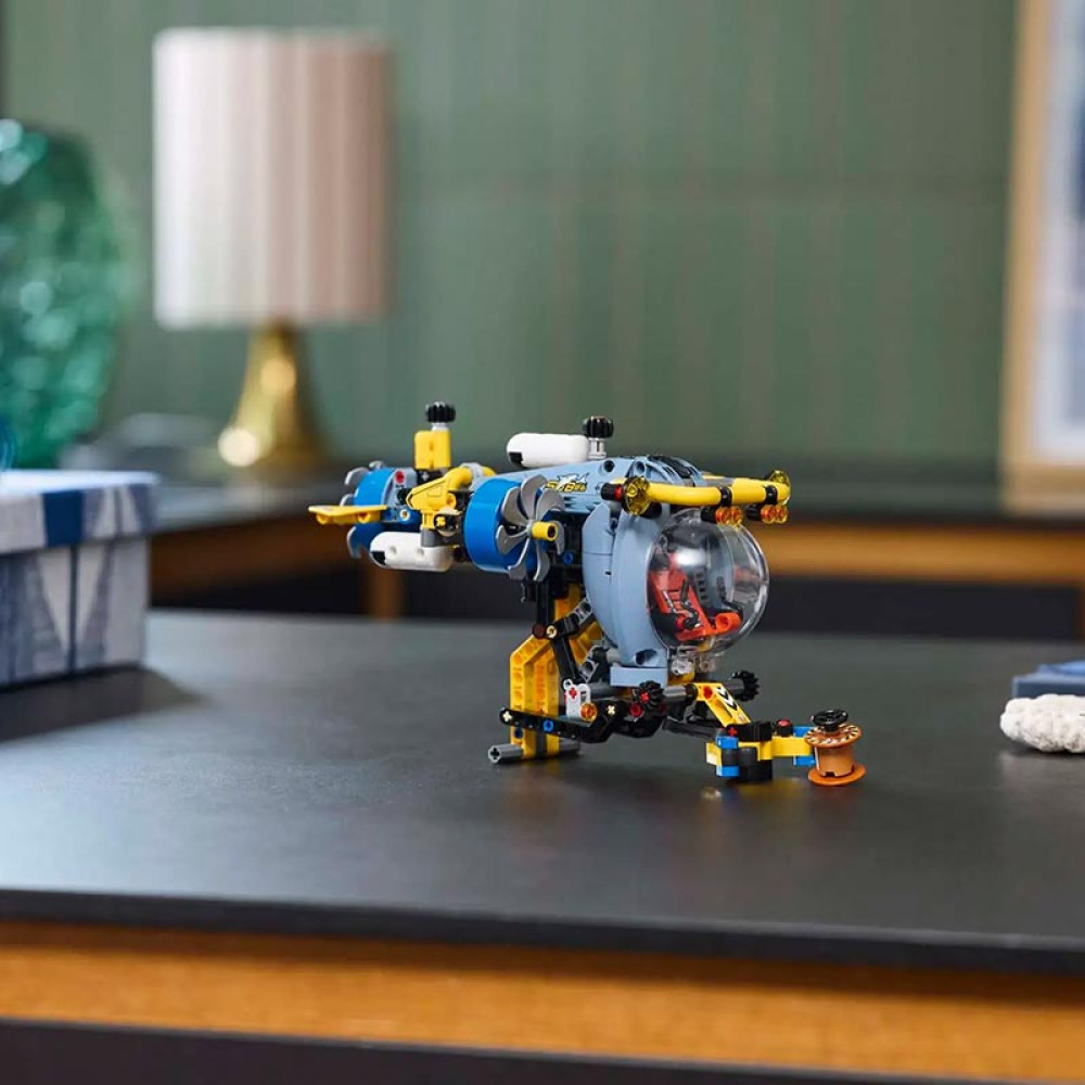 LEGO Technic Deep-Sea Research Submarine (42201)