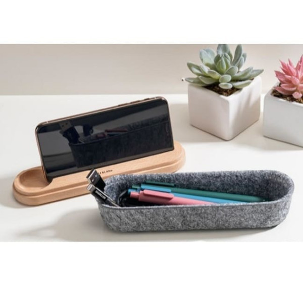 Kikkerland Τσόχινη Κασετίνα/Βάση κινητού