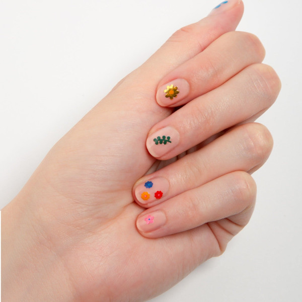 OMY Σετ Αυτοκόλλητα Νυχιών Λουλούδια