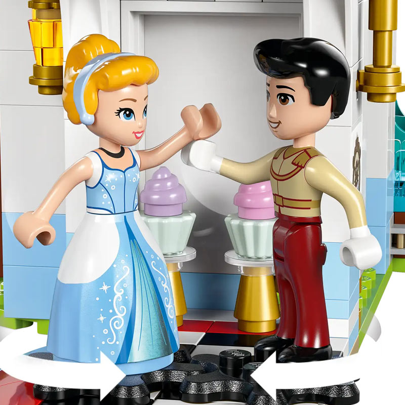 LEGO Disney Princess Cinderella's Castle & Horse Carriage (43275)