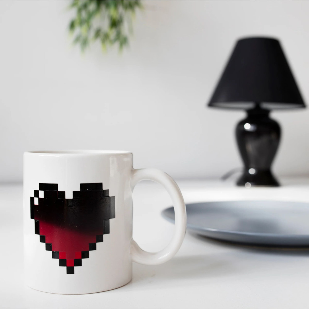 Kikkerland κεραμική κούπα Pixel Heart (325ml)
