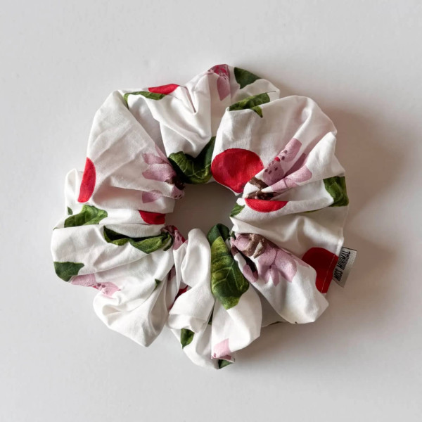Miss Minimal Schrunchie Cherry Love