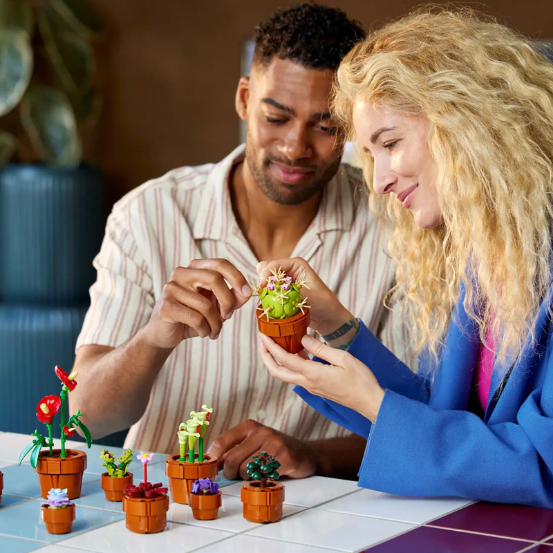 LEGO Icons Botanical Tiny Plants (10329)