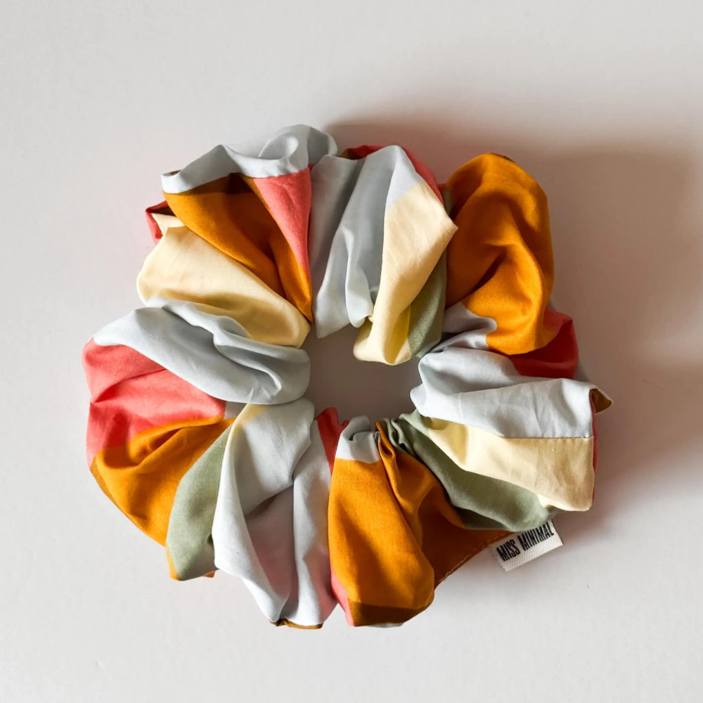 Miss Minimal Scrunchie Maple