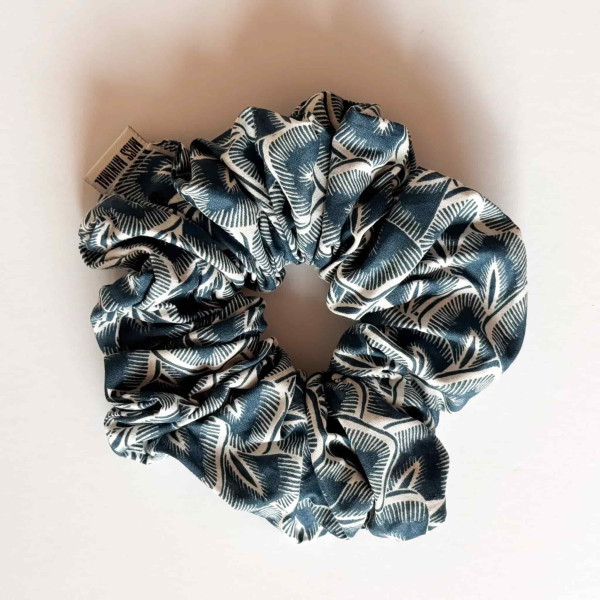 Miss Minimal Scrunchie Wally