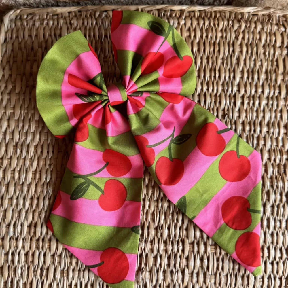 Miss Minimal Ribbon Pink Cherries