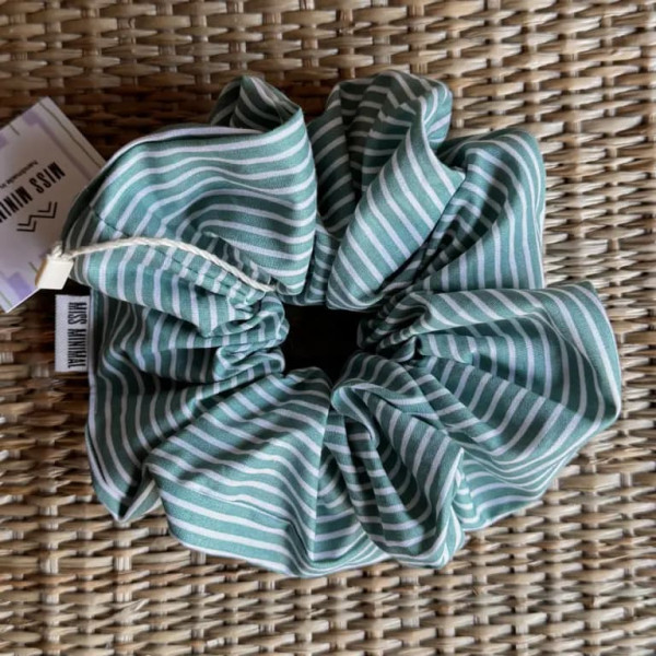 Miss Minimal Scrunchie Wilma