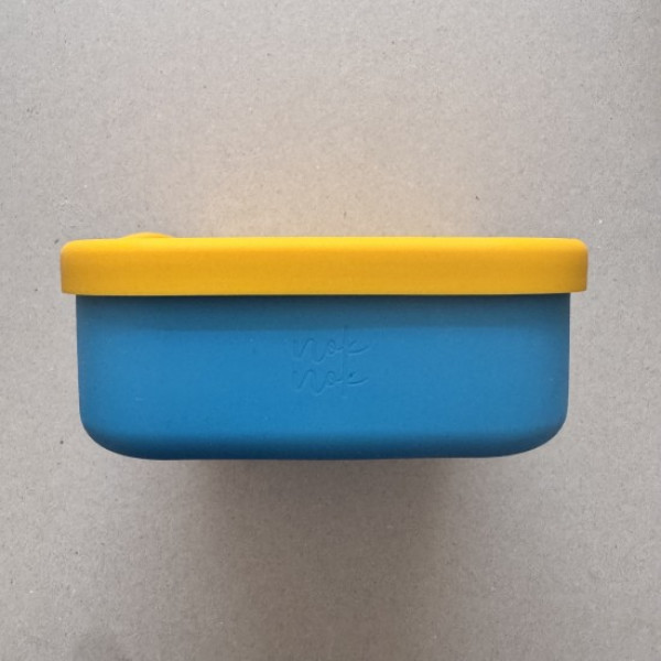 Nok Nok Snackbox Φαγητοδοχείο Σιλικόνης με 4 χωρίσματα 800ml (Nordic Blue with Sunbeam)