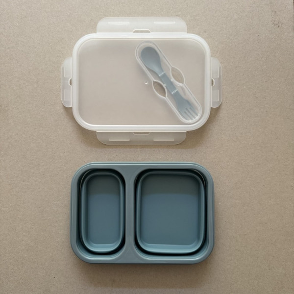 Nok Nok Αναδιπλούμενο Φαγητοδοχείο Σιλικόνης με 2 χωρίσματα και Κουταλοπίρουνο 950ml (Sky Blue)