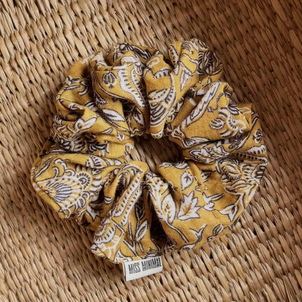 Miss Minimal Scrunchie Esther