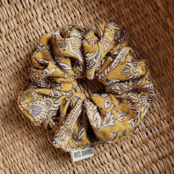 Miss Minimal Scrunchie Esther