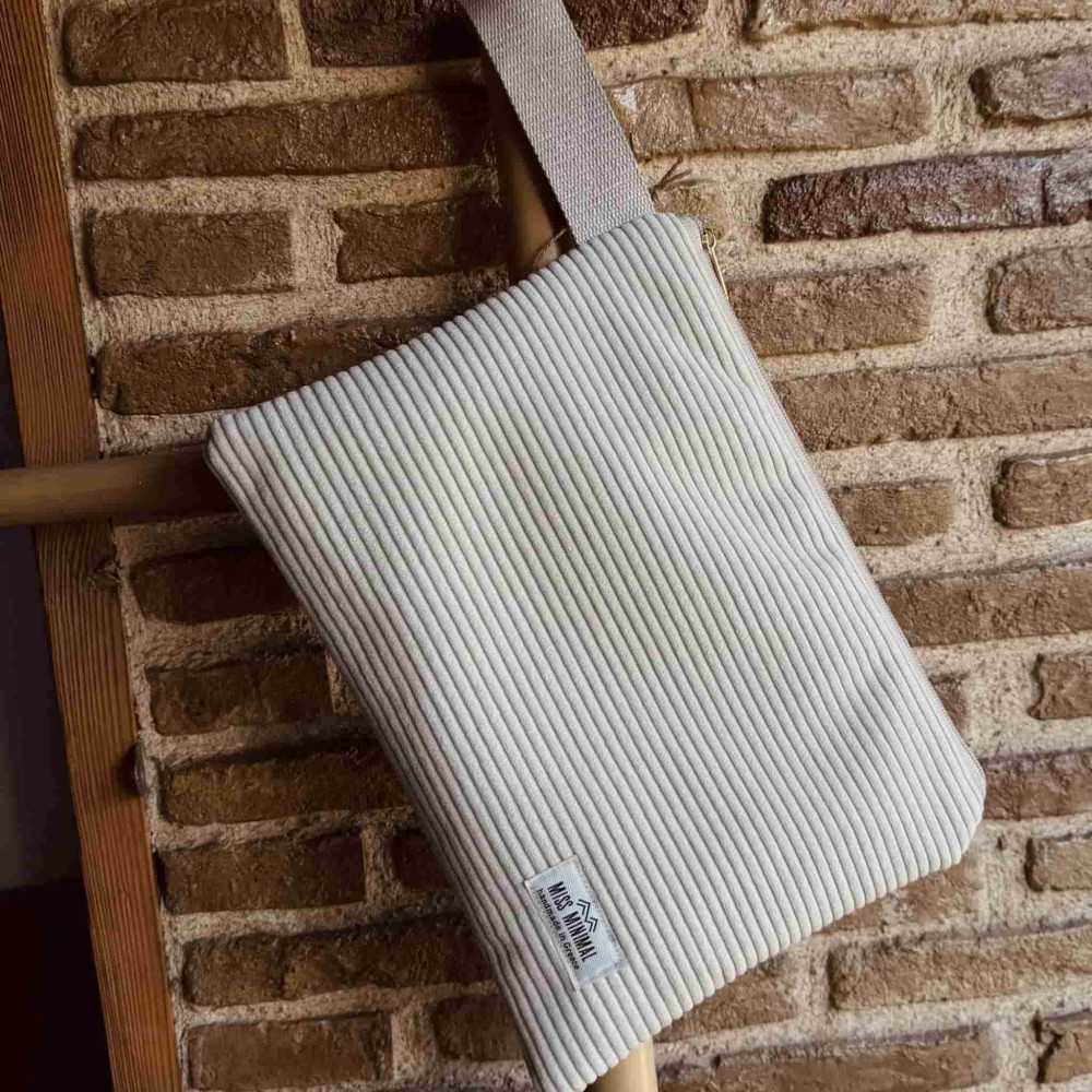 Miss Minimal Τσάντα Χειρός Kyra (29 x 22 cm)