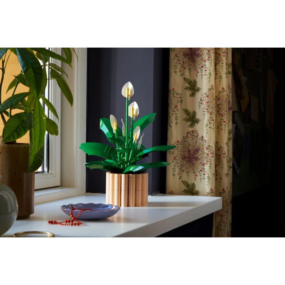 LEGO Botanical Peace Lily (11504)