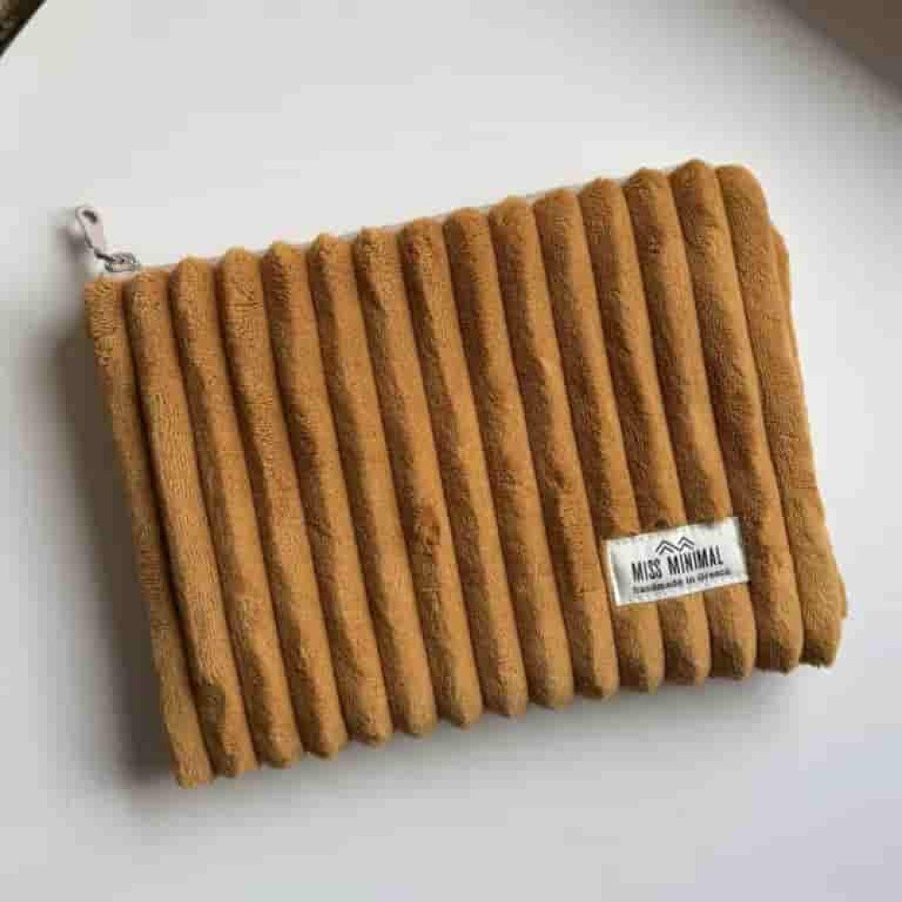 Miss Minimal Mini Pouch Mustard Velvet (22 x 16 cm)