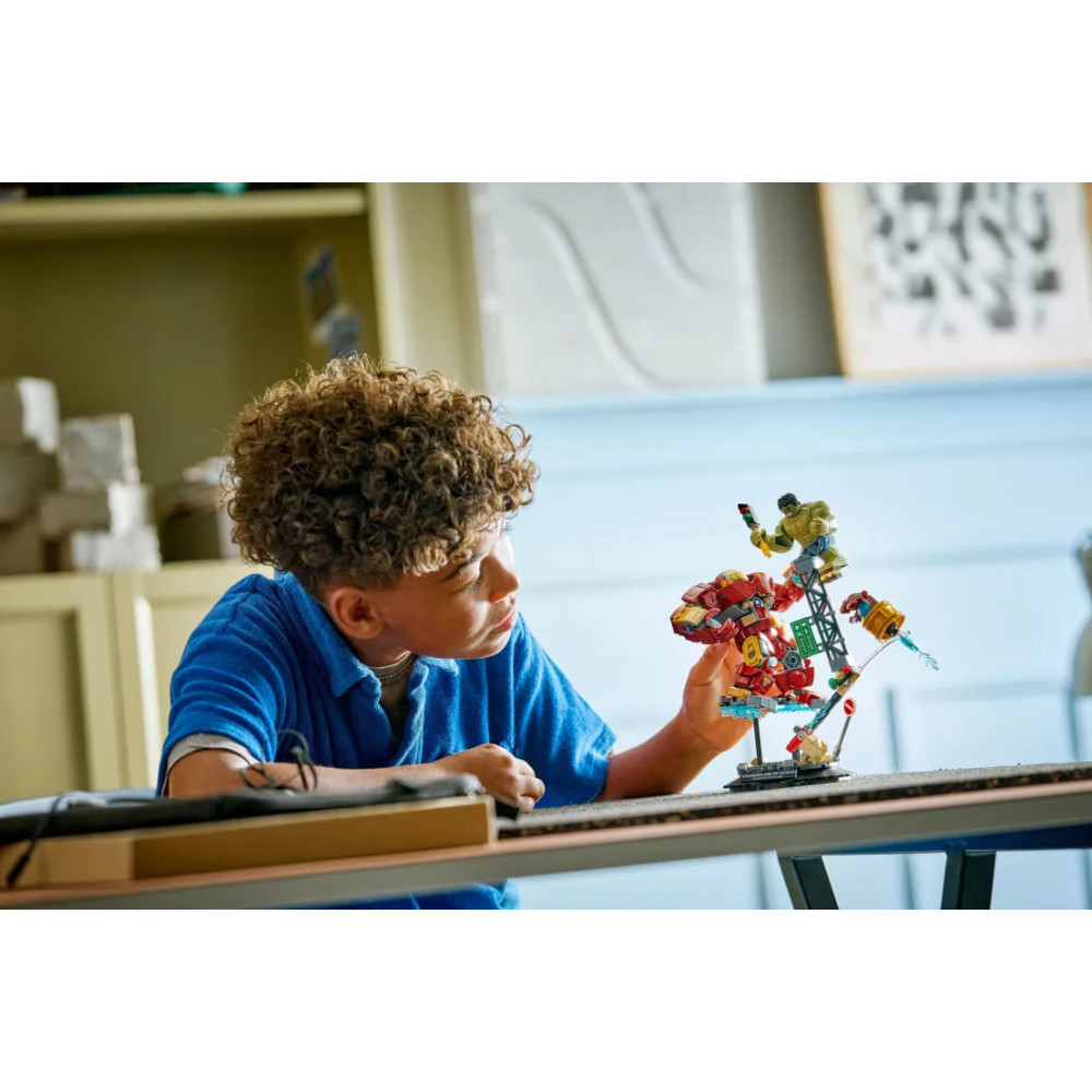 LEGO Super Heroes Epic Battle: Hulkbuster vs. The Hulk (76343)