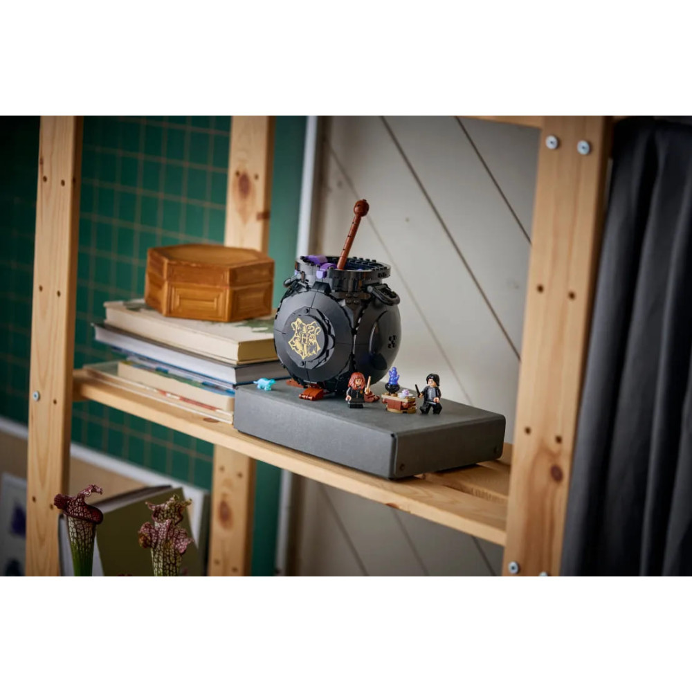 LEGO Harry Potter Cauldron: Secret Potions Classroom (76464)