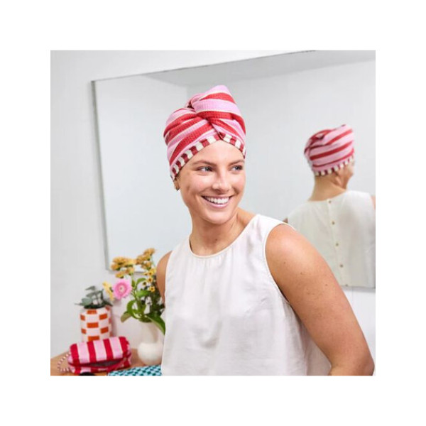 Dock & Bay Σετ δώρου με Πετσέτα μαλλιών & Πετσετάκια Ντεμακιγιάζ - Cherry Bomb