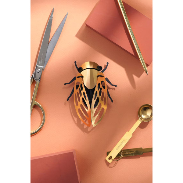 Assembli 3D Paper Cicada - Gold Leaf Metallic (11,5 x 9 cm)