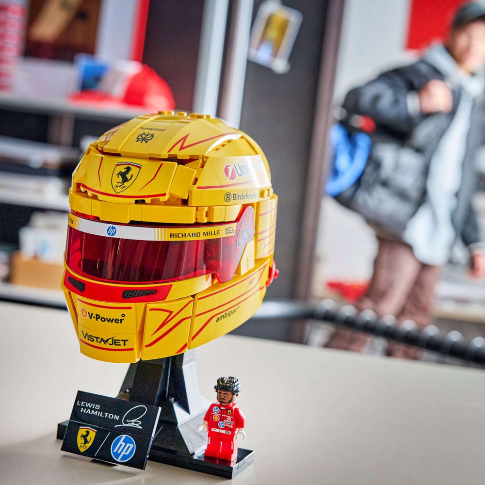 LEGO® Editions Scuderia Ferrari HP Lewis Hamilton Helmet (43022)