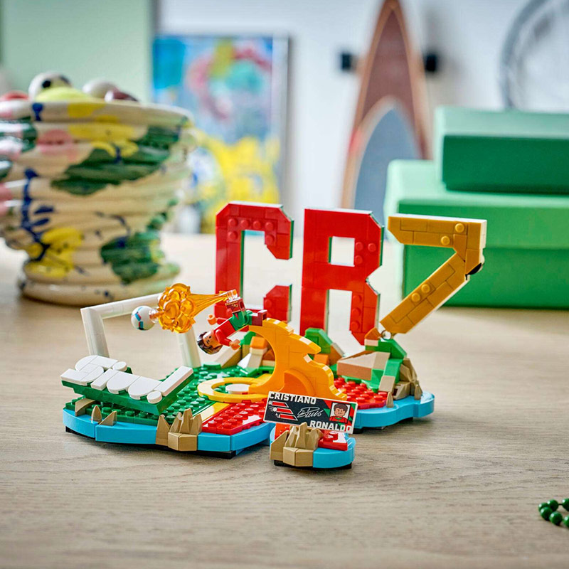 LEGO® Editions Cristiano Ronaldo - Soccer Highlights (43012)
