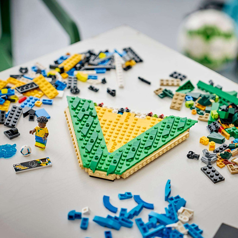 LEGO® Editions Vini Jr. - Soccer Highlights (43027)