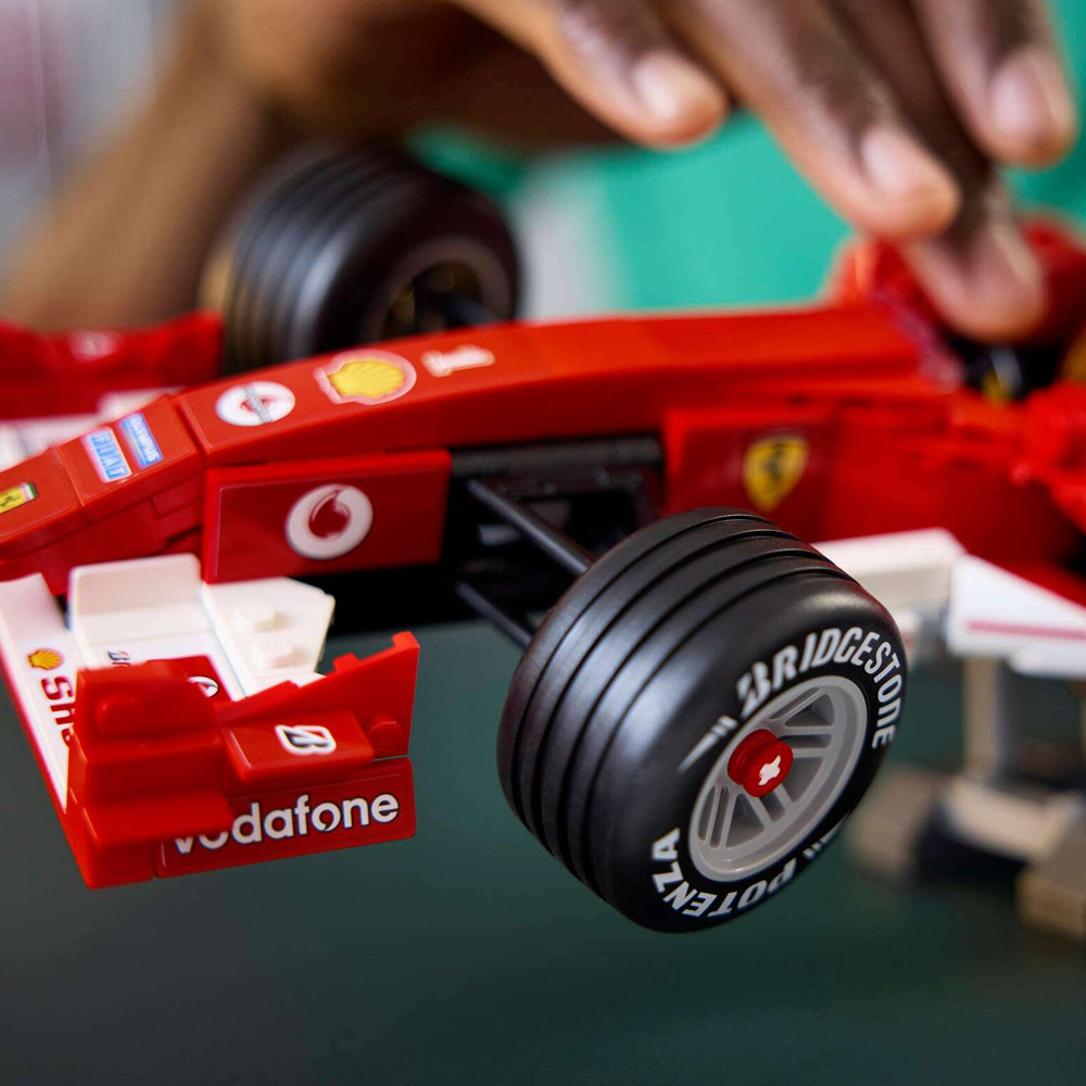 LEGO® Icons Ferrari F2004 & Michael Schumacher (11375)