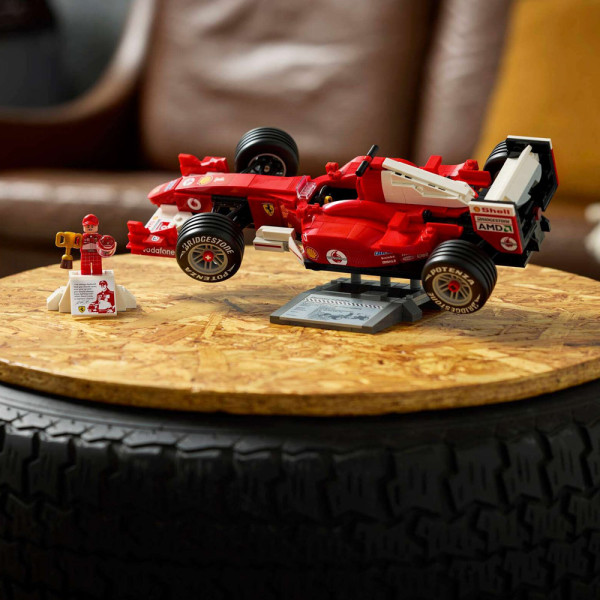 LEGO® Icons Ferrari F2004 & Michael Schumacher (11375)