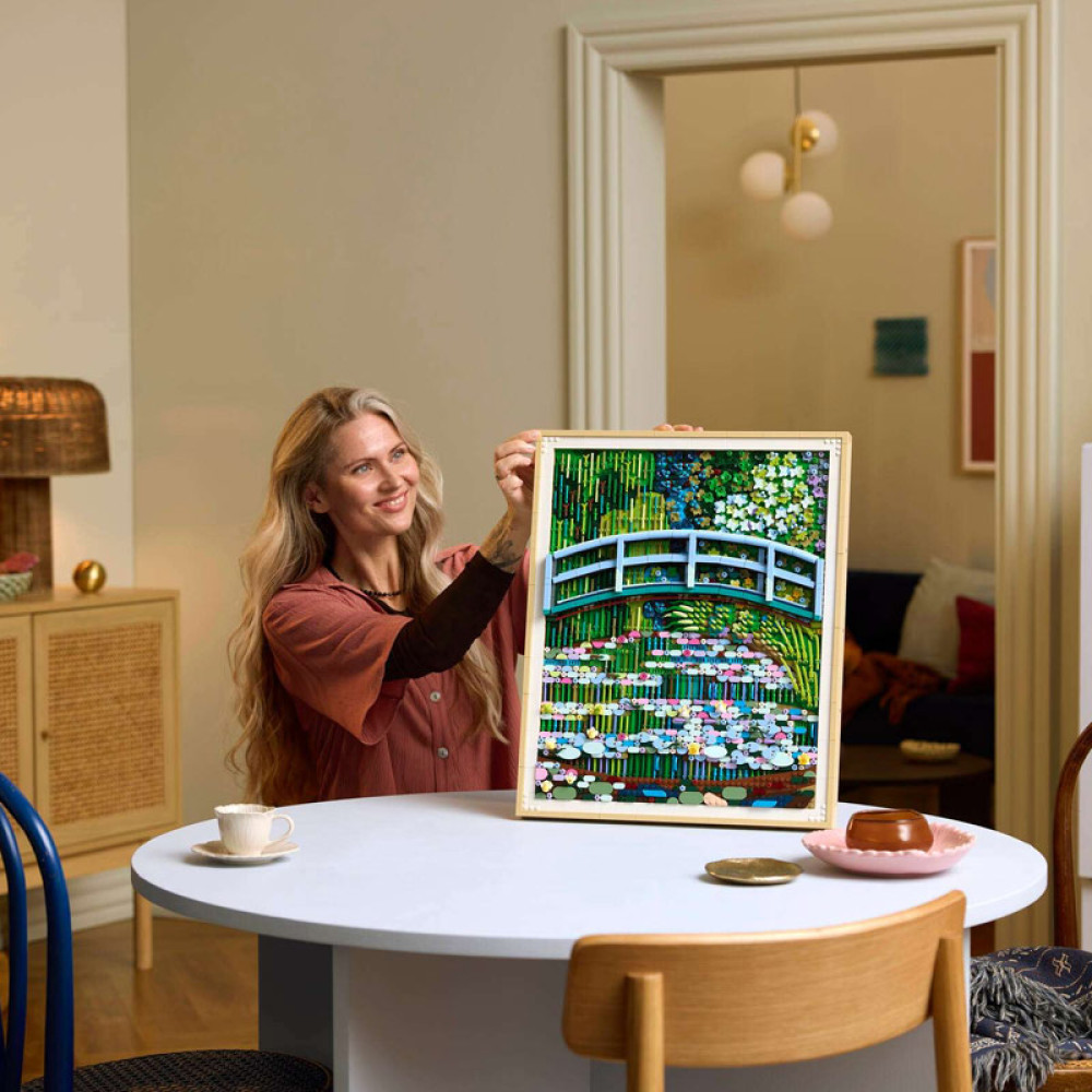 LEGO® Art Claude Monet-Bridge Over A Pond Of Water Lilies (31220)