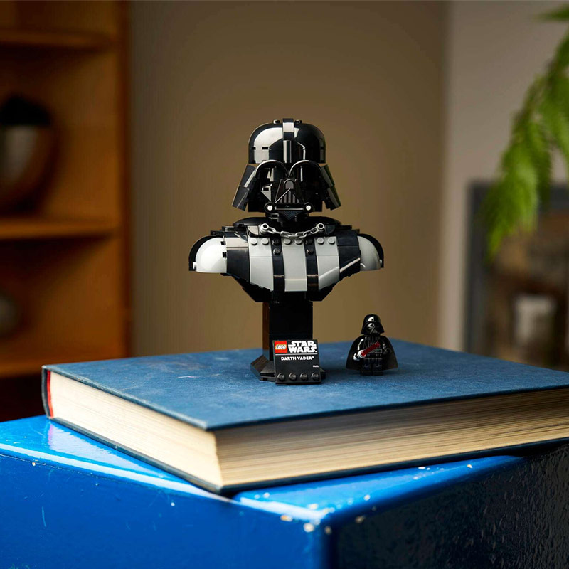 LEGO® Star Wars Darth Vader Bust (75439)