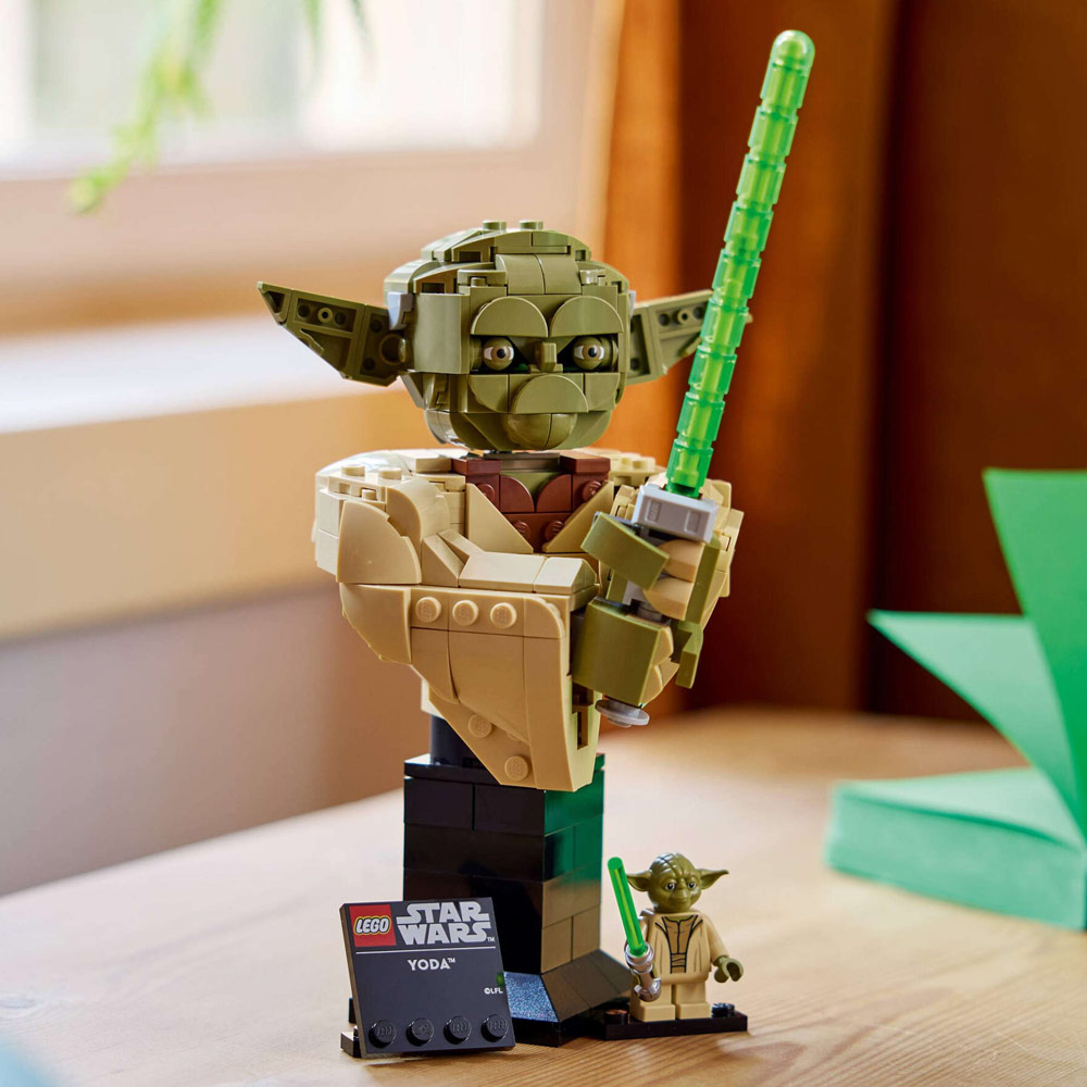 LEGO® Star Wars Yoda Bust (75438)