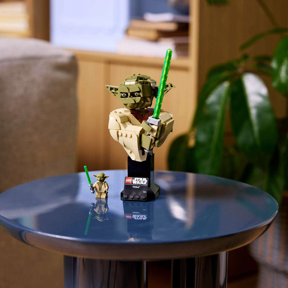 LEGO® Star Wars Yoda Bust (75438)