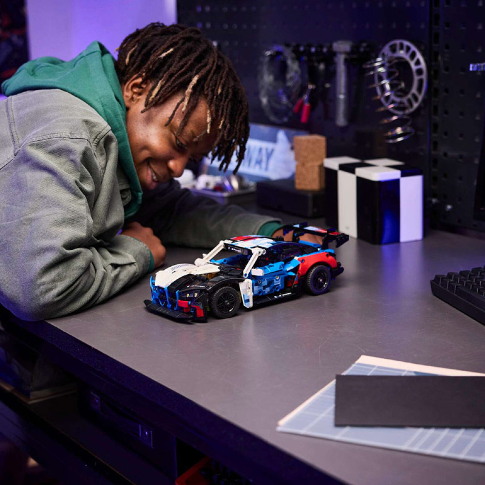 LEGO® Technic BMW M4 GT3 EVO Race Car (42226)