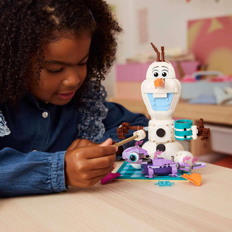 LEGO® Disney Olaf And Bruni's Picnic Fun (43287)