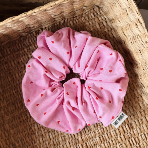 Miss Minimal Scrunchie Pink Sunhearts