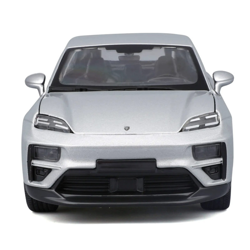Bburago Porsche Macan Turbo Electric (Silver) 1/24