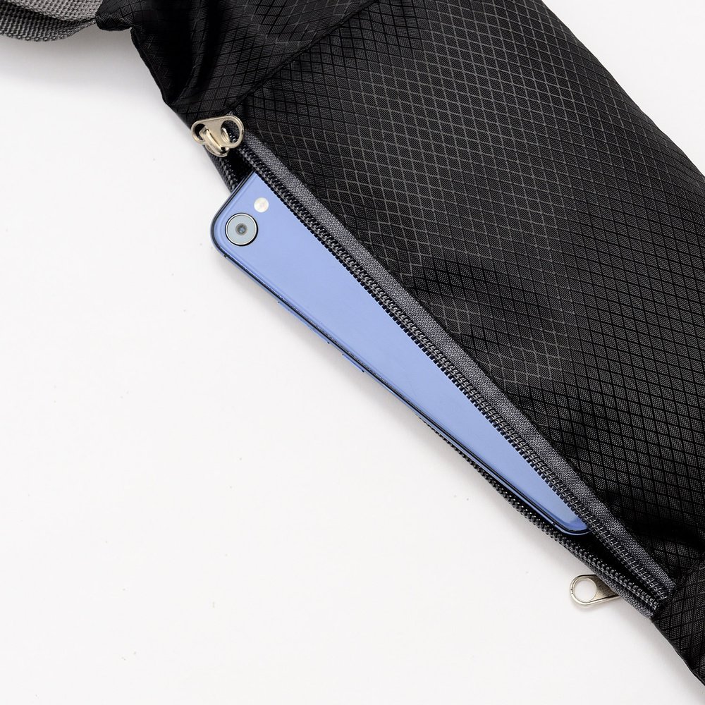Ultimate αθλητικό αδιάβροχο τσαντάκι μέσης με 2 τσέπες και έξοδο ακουστικών (Μαύρο)